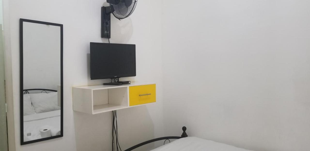 Innsite Room Rentals Pasay Exterior foto
